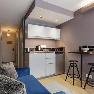https://beautiful-mountain-view-studio-by-the-lake.hotels-rhonealpes.com