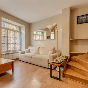 https://un-t3-t2-studio-2-petits-pas.midi-pyreneeshotels.com